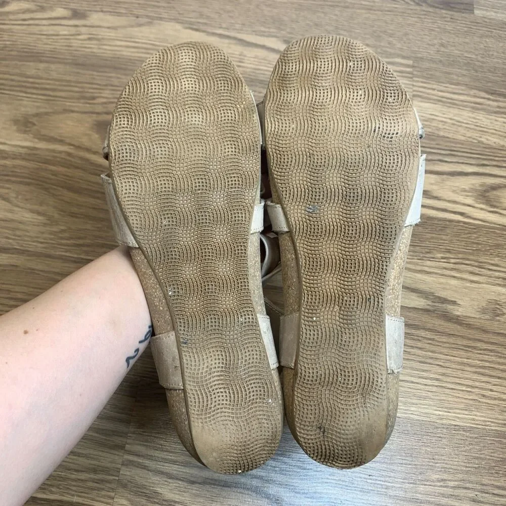 Taos Footwear taos universe